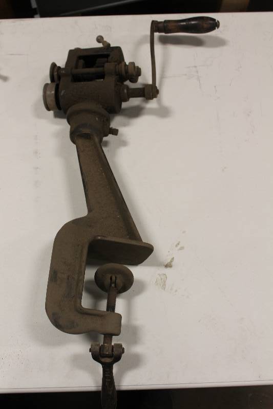 lot 7 image: Pexto Bead Roller