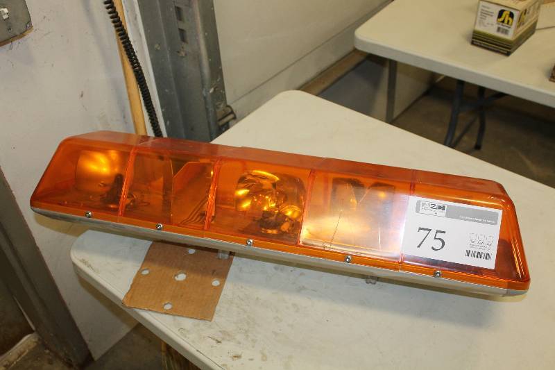 lot 75 image: Emergency Warning Light Bar