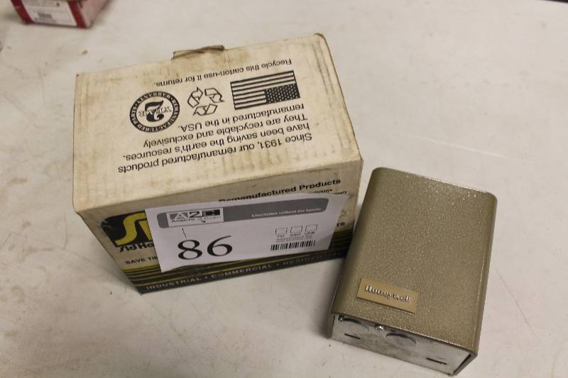 lot 86 image: Honeywell Switching Relay