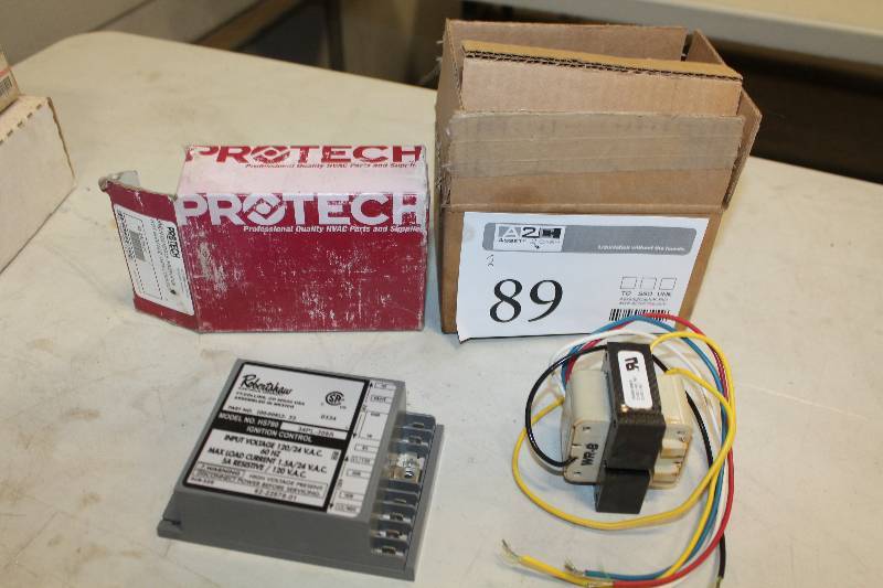 lot 89 image: Lot of (2) Robert Shaw Controls Ignition Control, Class 23 Transformer