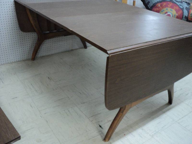 lot 2 image: Danish modern dining table with 3 1...