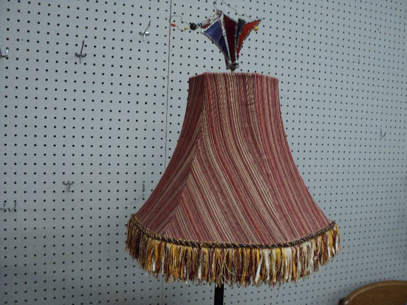 lot 7 image: lamp and bless our home plaque...