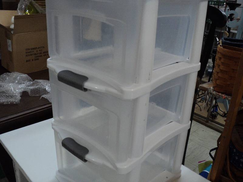 lot 28 image: 3 drawer plastic storage ...
