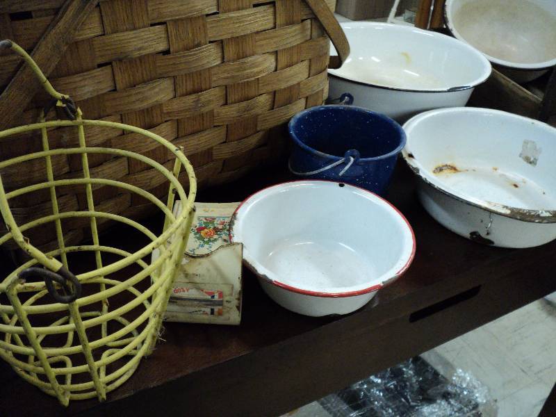lot 47 image: picnic basket full of vintage items...