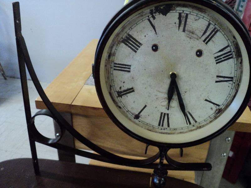 lot 66 image: double sided clock, untested...