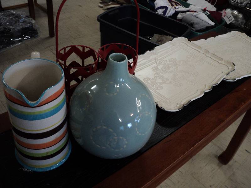 lot 70 image: pitcher, vase, wine holder, trays...