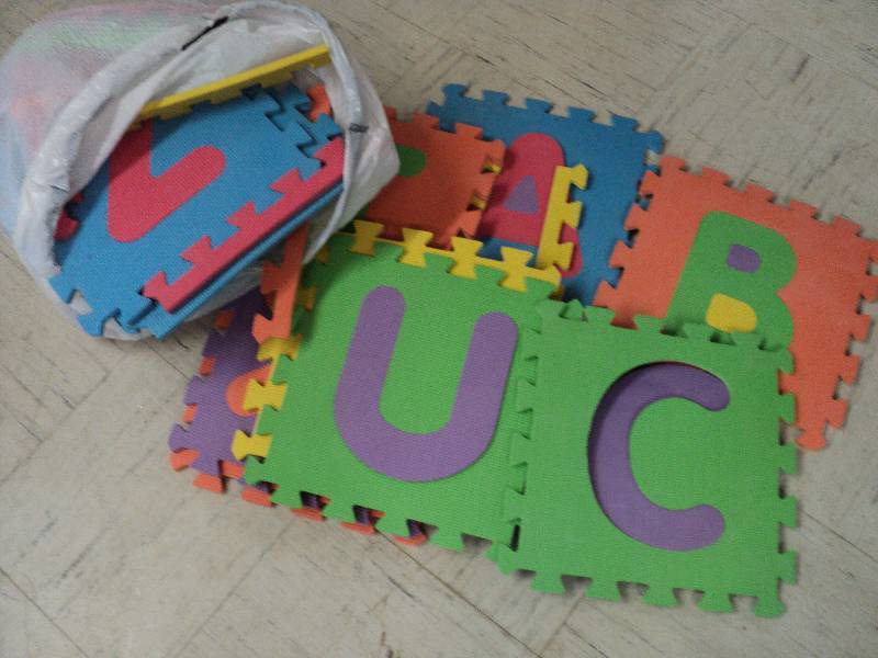 lot 72 image: alphabet interlocking mat...