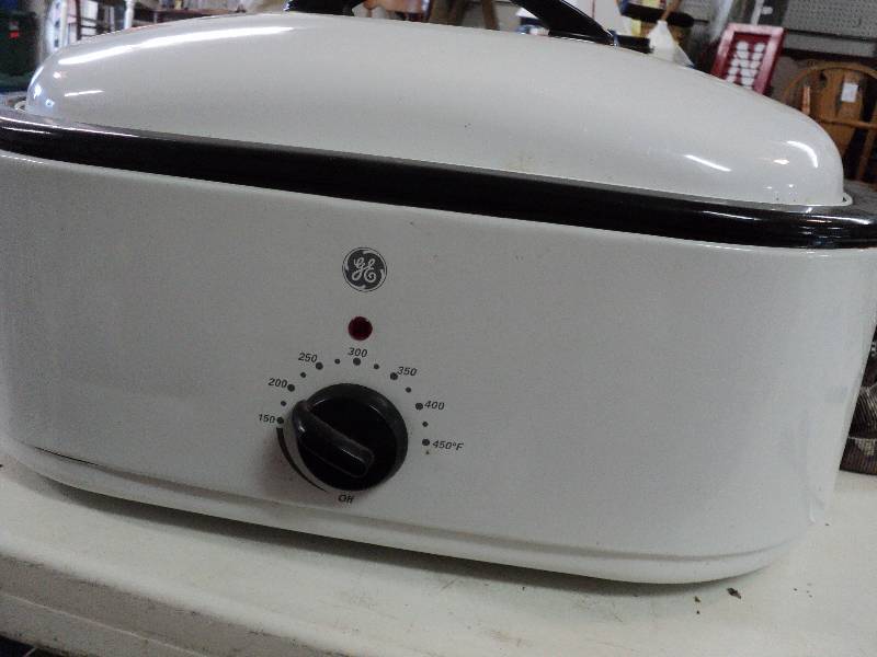 lot 117 image: GE electric roaster...
