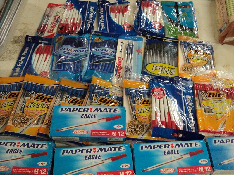 lot 128 image: 4 x 12 container full of new Bic ...