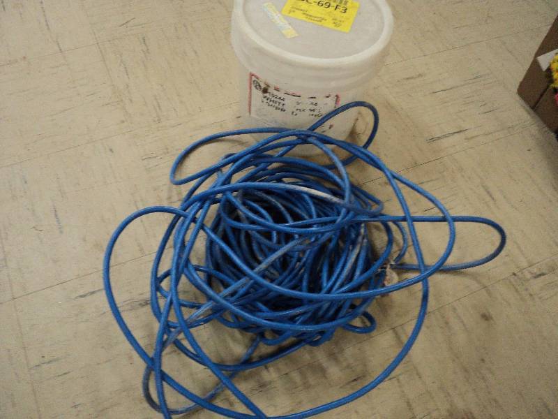 lot 181 image: 4 gallon pail and 50 foot extension...