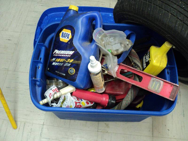 lot 190 image: car misc. and tools - see all pictu...