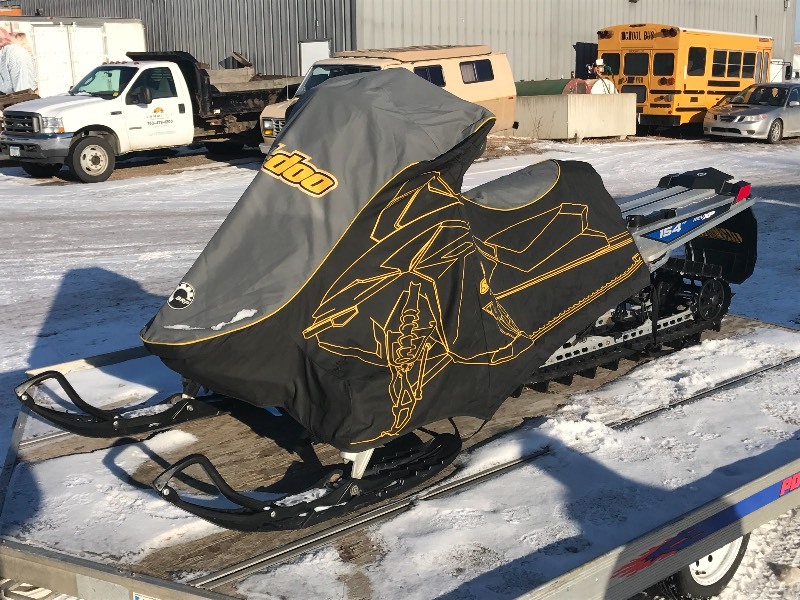 2010 Ski-Doo REV-XP Summit 800R