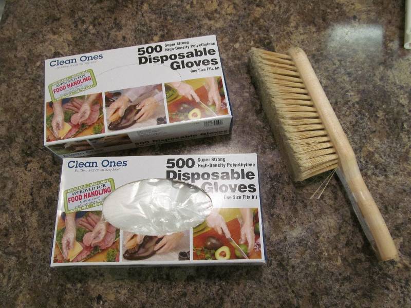 Clean Ones Disposable gloves, Harper hand broom