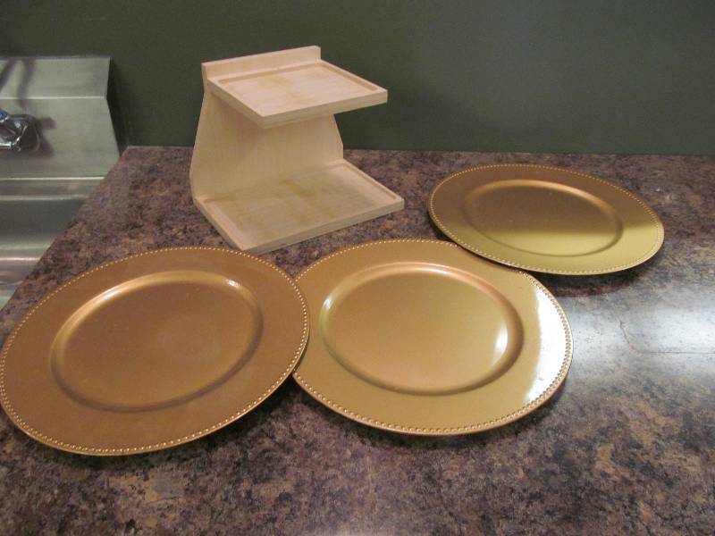 platters, display shelf