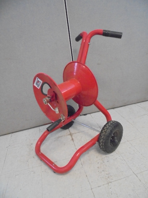 lot 4 image: Portable Hose Reel