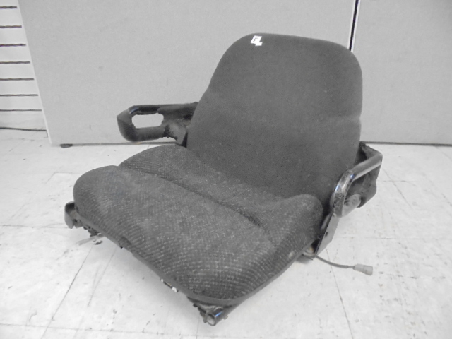 lot 5 image: Forklift Seat