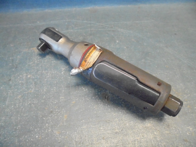 lot 18 image: Pneumatic Ratchet