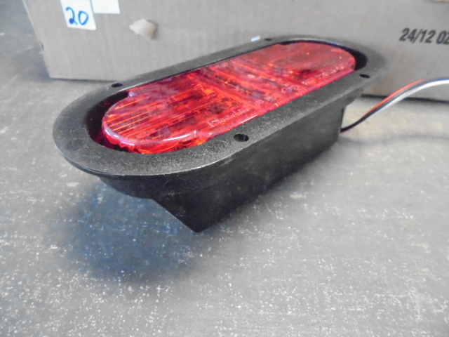 lot 20 image: Signal - Stat Lights