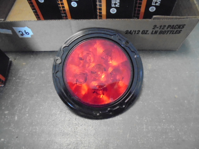 lot 26 image: Signal - Stat Lights
