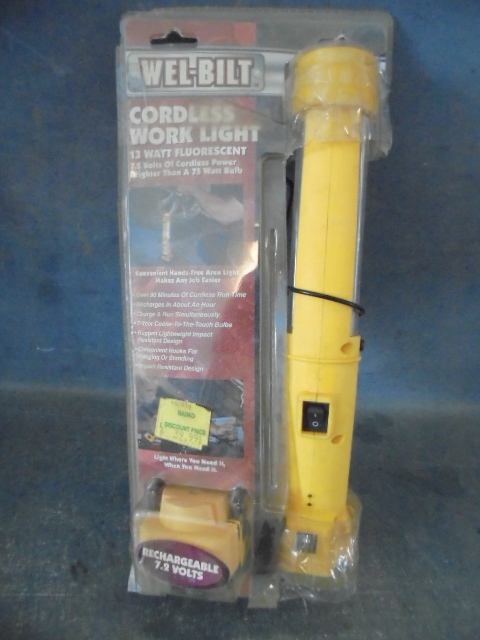 lot 42 image: Cordless Work Light