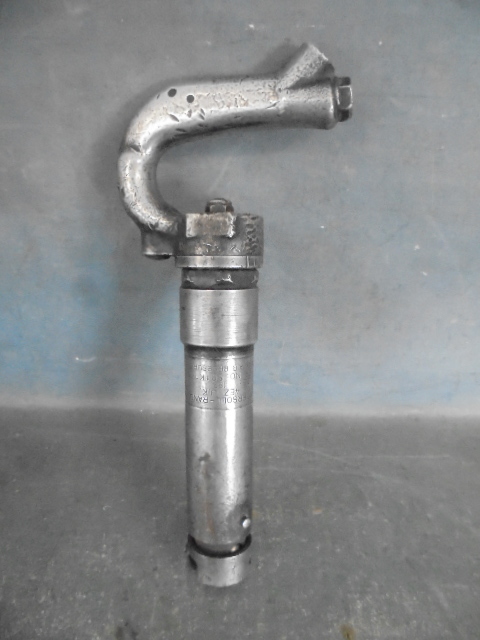 lot 50 image: Pneumatic Chipping Hammer
