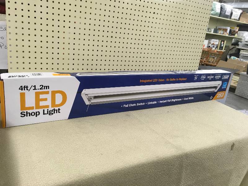 4FT LED SHOP LIGHT