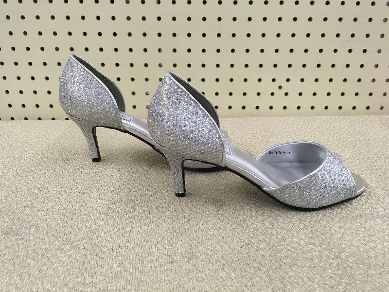 WOMENS JOLEE LOW-HEEL PUMP, SIZE 8.5