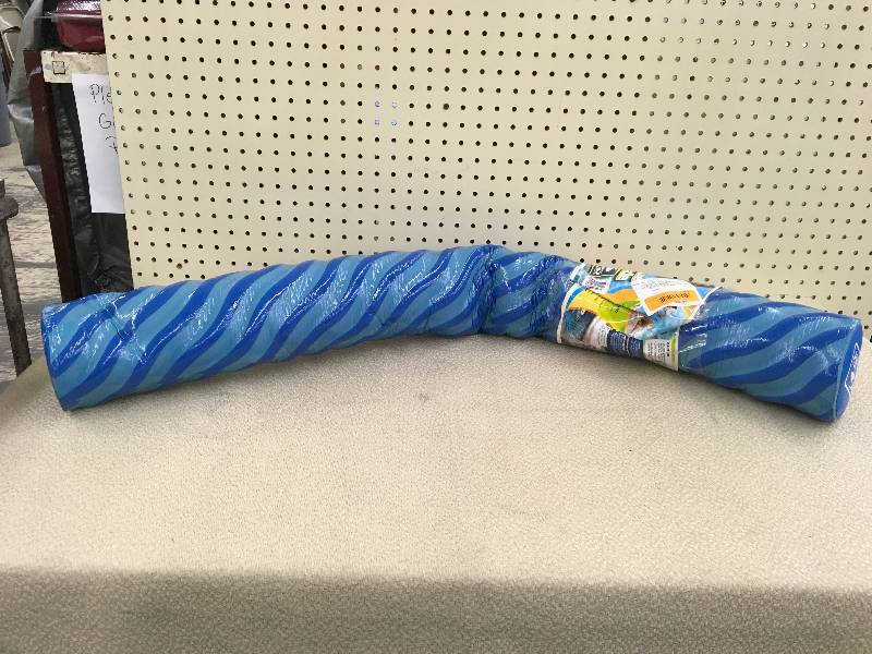 POOL NOODLE FY17 P48