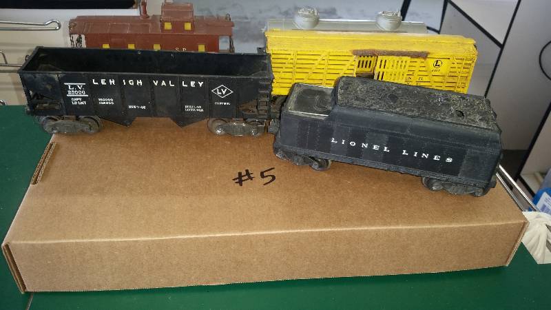 Lionel train cars