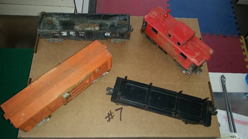 Lionel model train cars