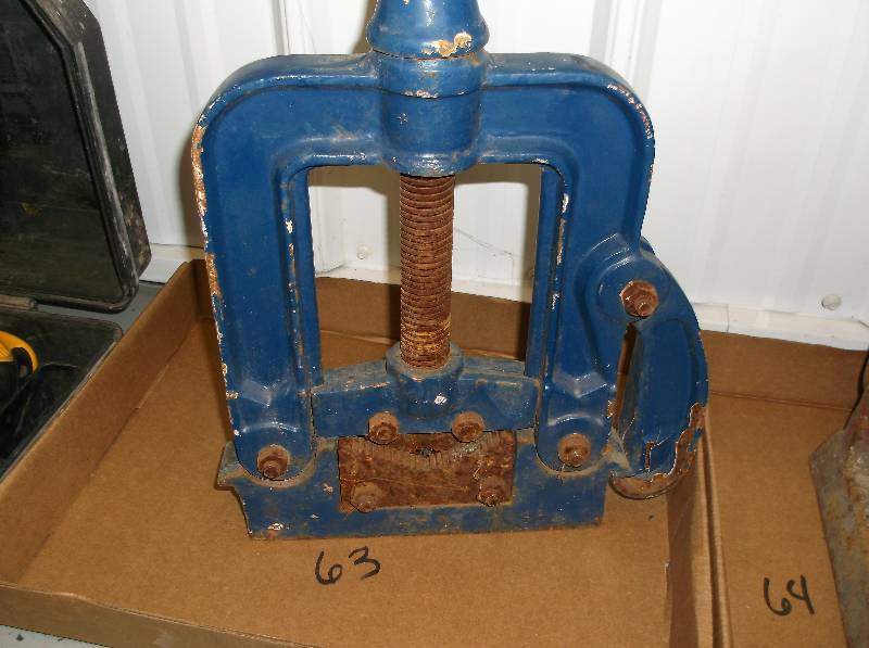 Large pipe vise