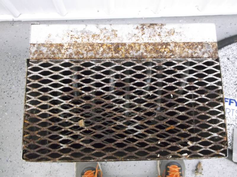 Small electric heater