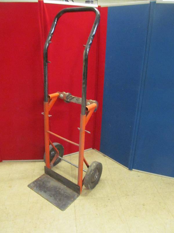 lot 55 image: utility cart