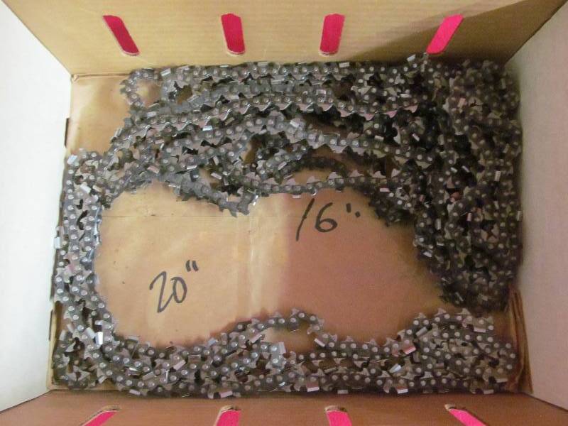 lot 92 image: chain saw chains