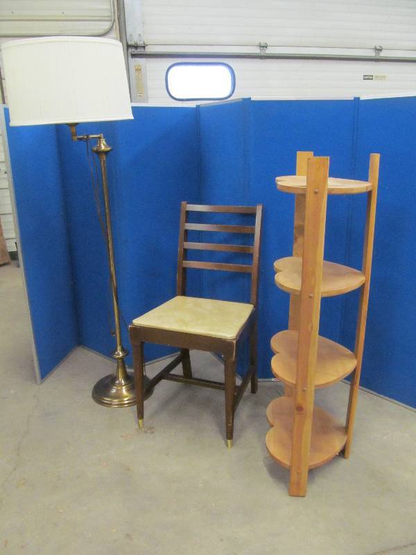 lot 119 image: floor lamp, shelf, chair