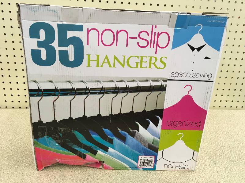 lot 103 image: 35 PK FLOCKED HANGER