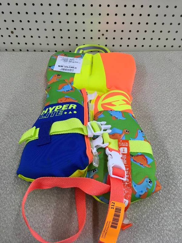 lot 112 image: HYPERLITE YOUTH LIFE VEST