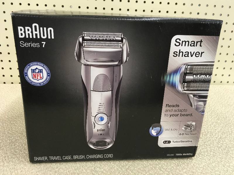 lot 119 image: BRAUN SERIES 7893S SHAVER