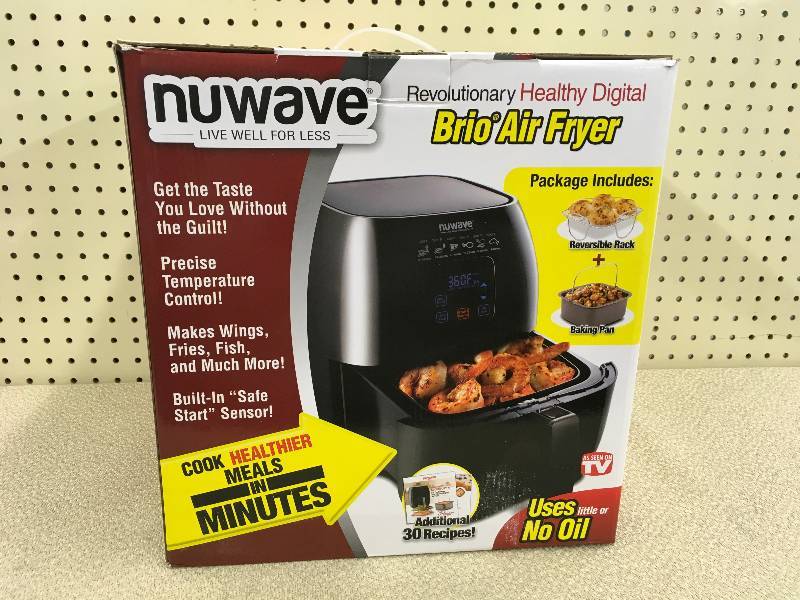 lot 126 image: BRIO 3QT DIGITAL AIRFRYER
