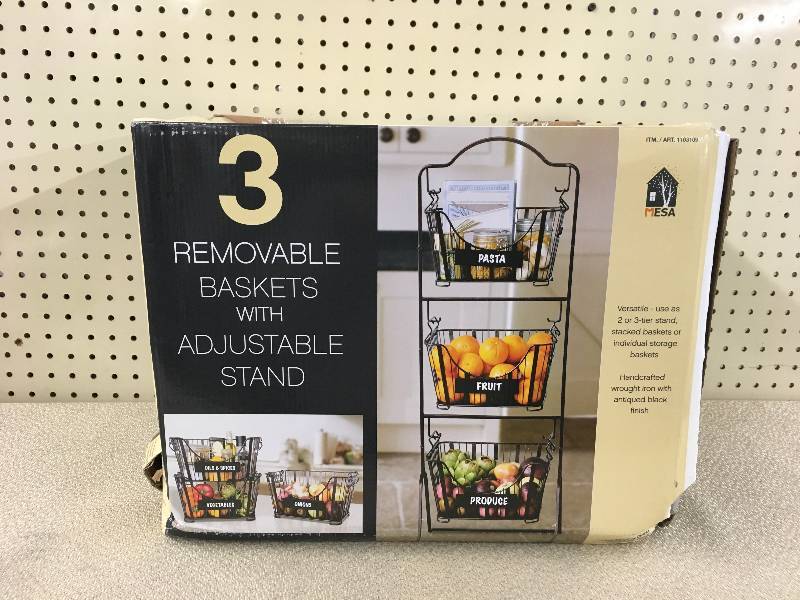 lot 136 image: DELAWARE 3 TIER BASKET