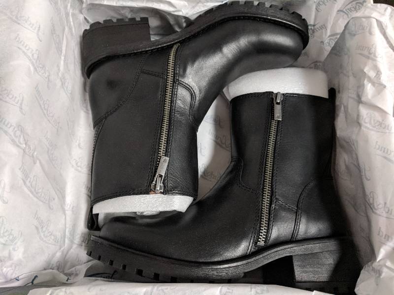 lot 39 image: LUCKY BRAND WM BOOT Black 6.5