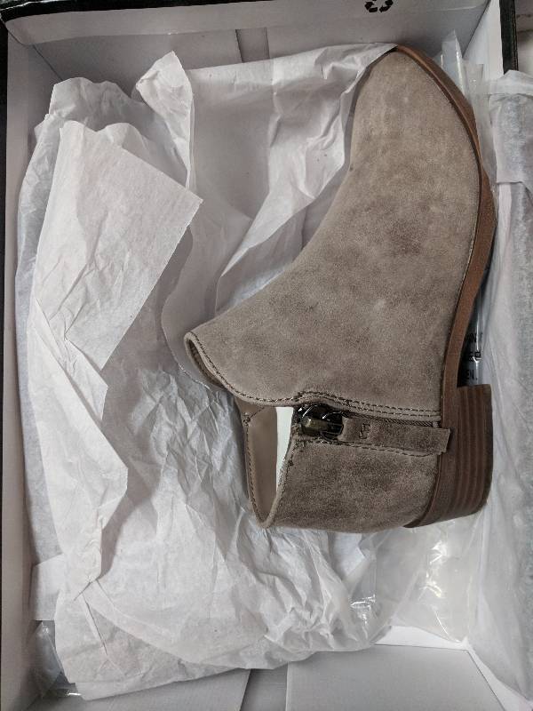 lot 44 image: Fergalicious Womens Nash Boot 5
