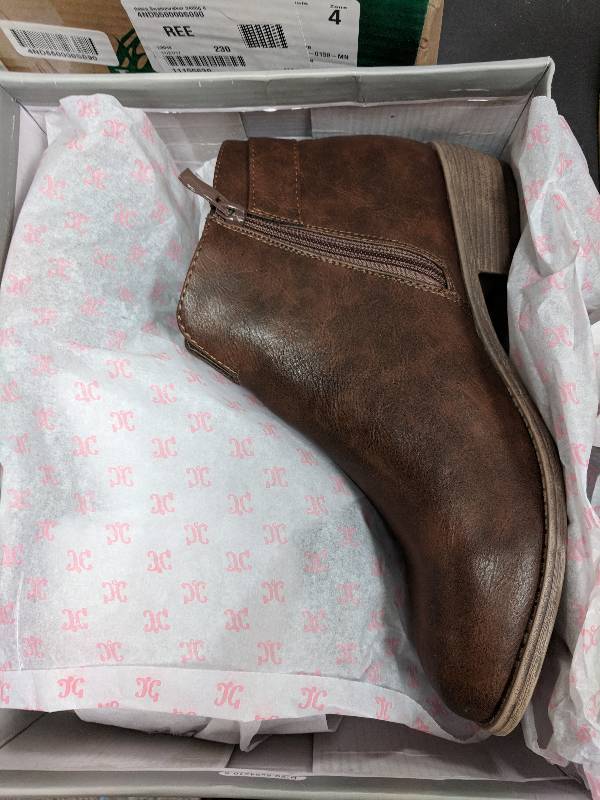 lot 56 image: JCollect WM Ansel Faux Leather Brown 10