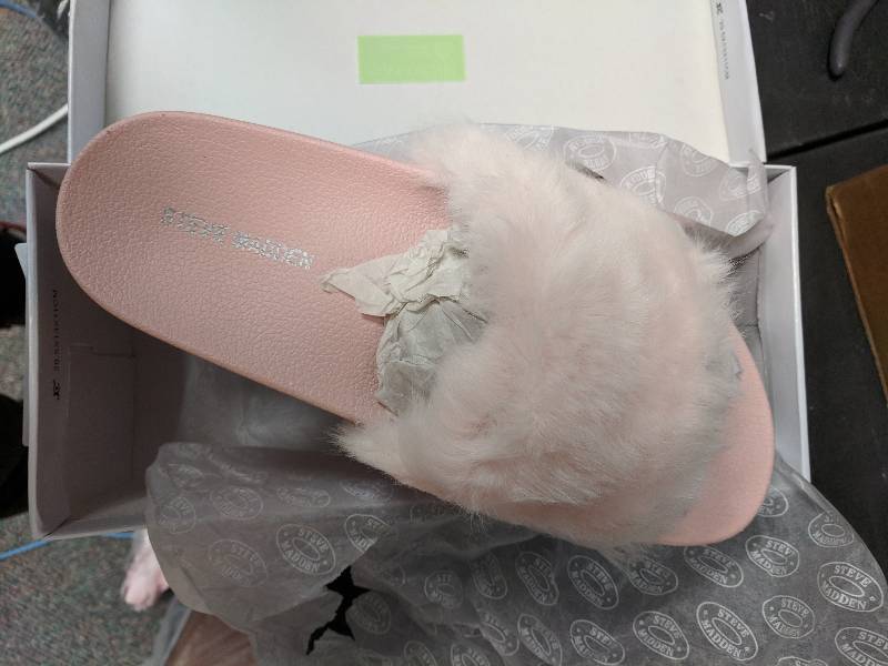 lot 94 image: Steve Madden Womens Softey Spa Slide Pink 9