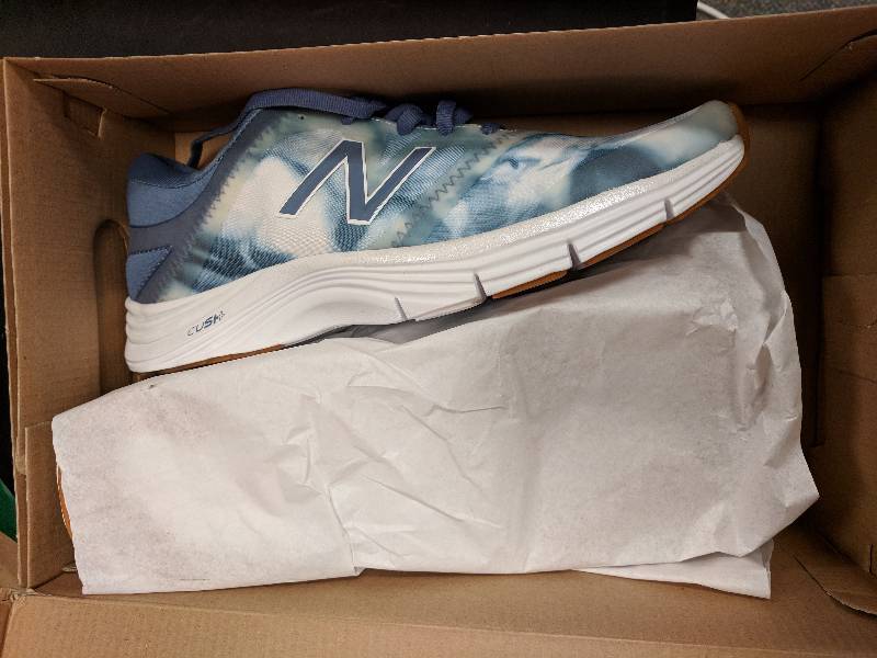 lot 106 image: NB WM 711v2 Training Blue 9