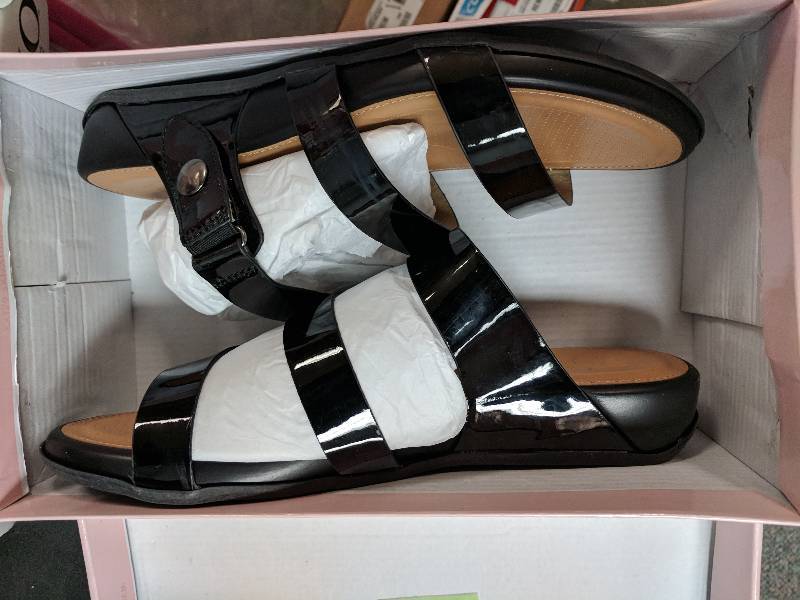 lot 121 image: GC Shoes Womens Marla Slide S Black Patent 9