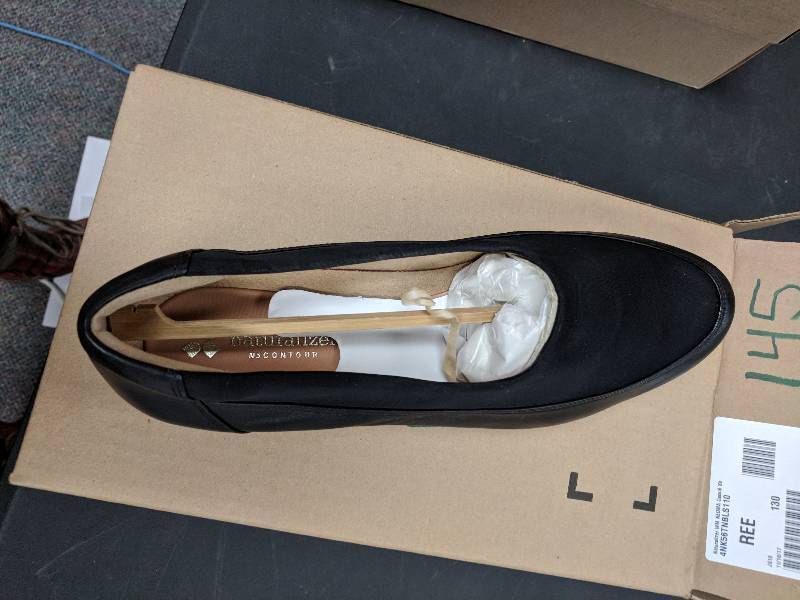 lot 145 image: Naturalizer WM NEOMA Casual Shoe Black 11