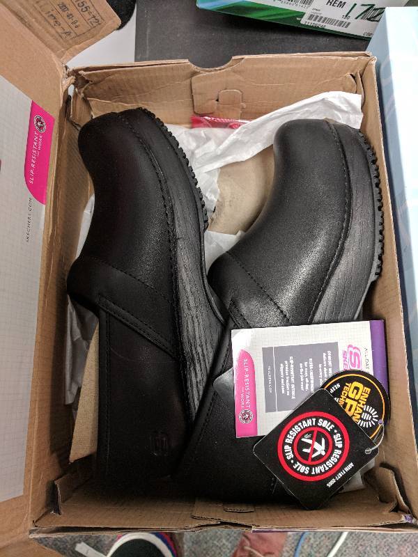 lot 173 image: Sk WM Work LightWeight Clog Black 8 12