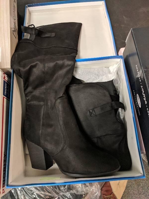 lot 183 image: Easy Street Womens Maxwell Boot - Wide Black 11
