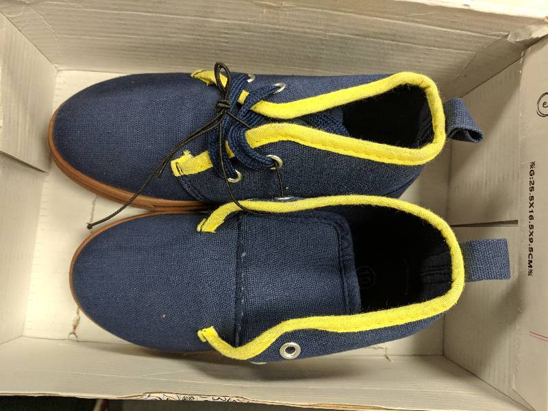 lot 204 image: Journee Collection Journee Boys Fabric Contrast Stitching Desert Sneakers Blue 1